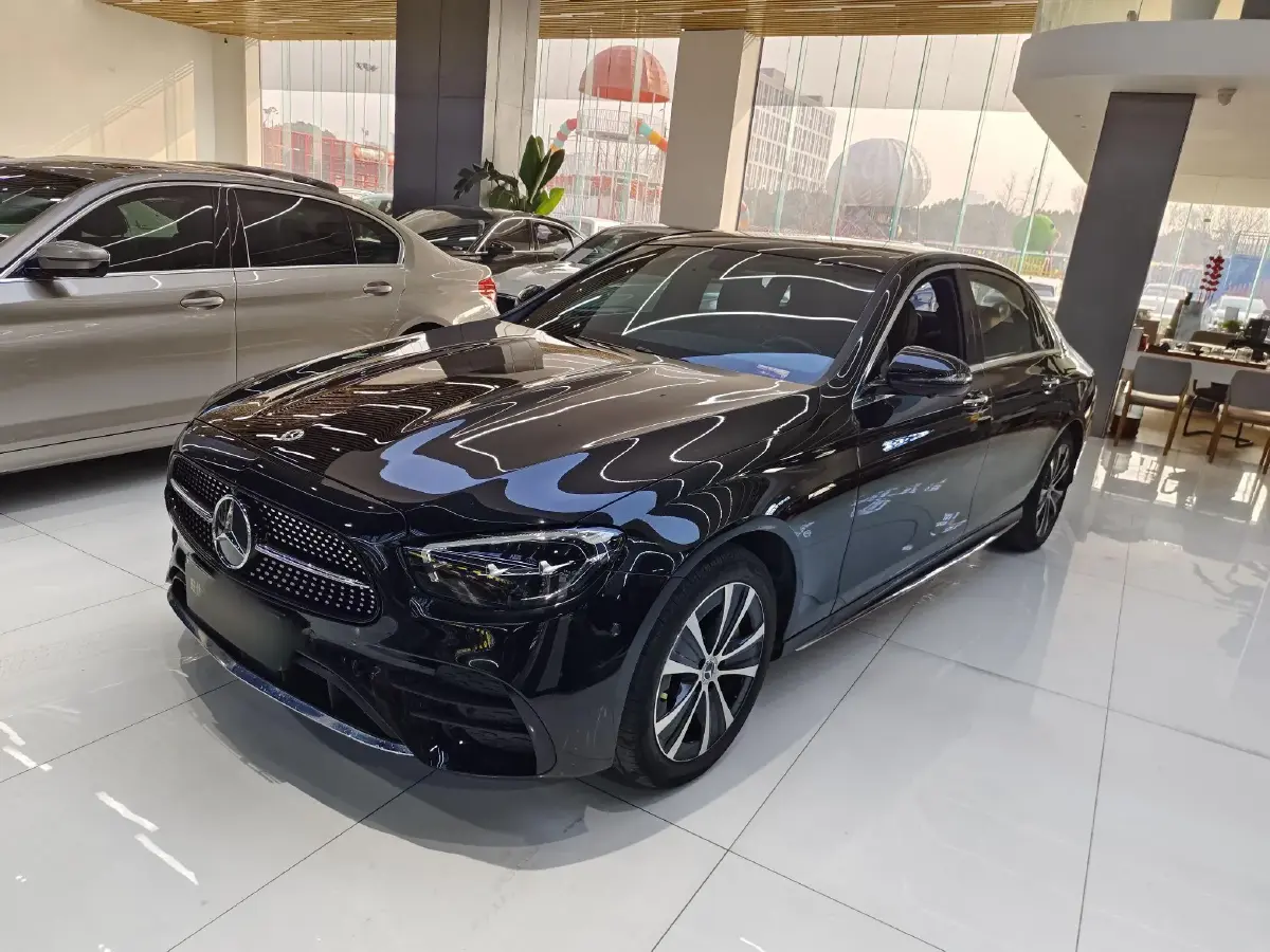 2022 Mercedes-Benz E Class 2.0T 211HP L4 9AT PHEV 25.4KWH