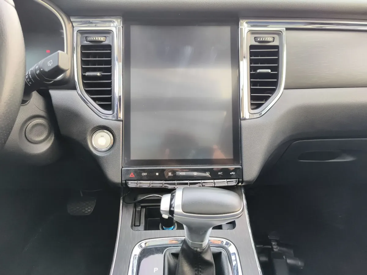 2021 SWM G05 1.5T 156HP L4 6AT,autocango,china used car exporter,china ev exporter,chinese used car exporter,chinese used ev exporter