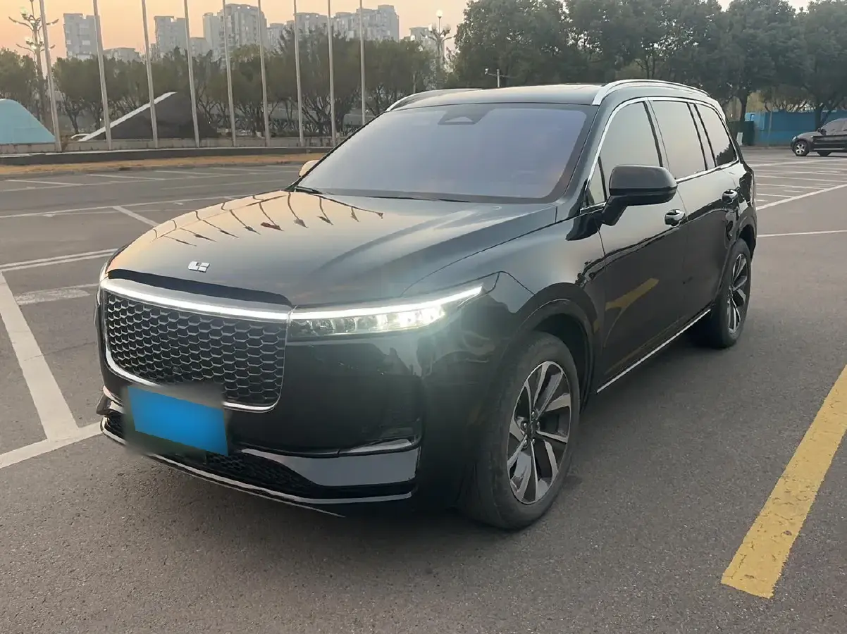 2021 Li ONE Range Extended 131HP REEV 40.5KWH