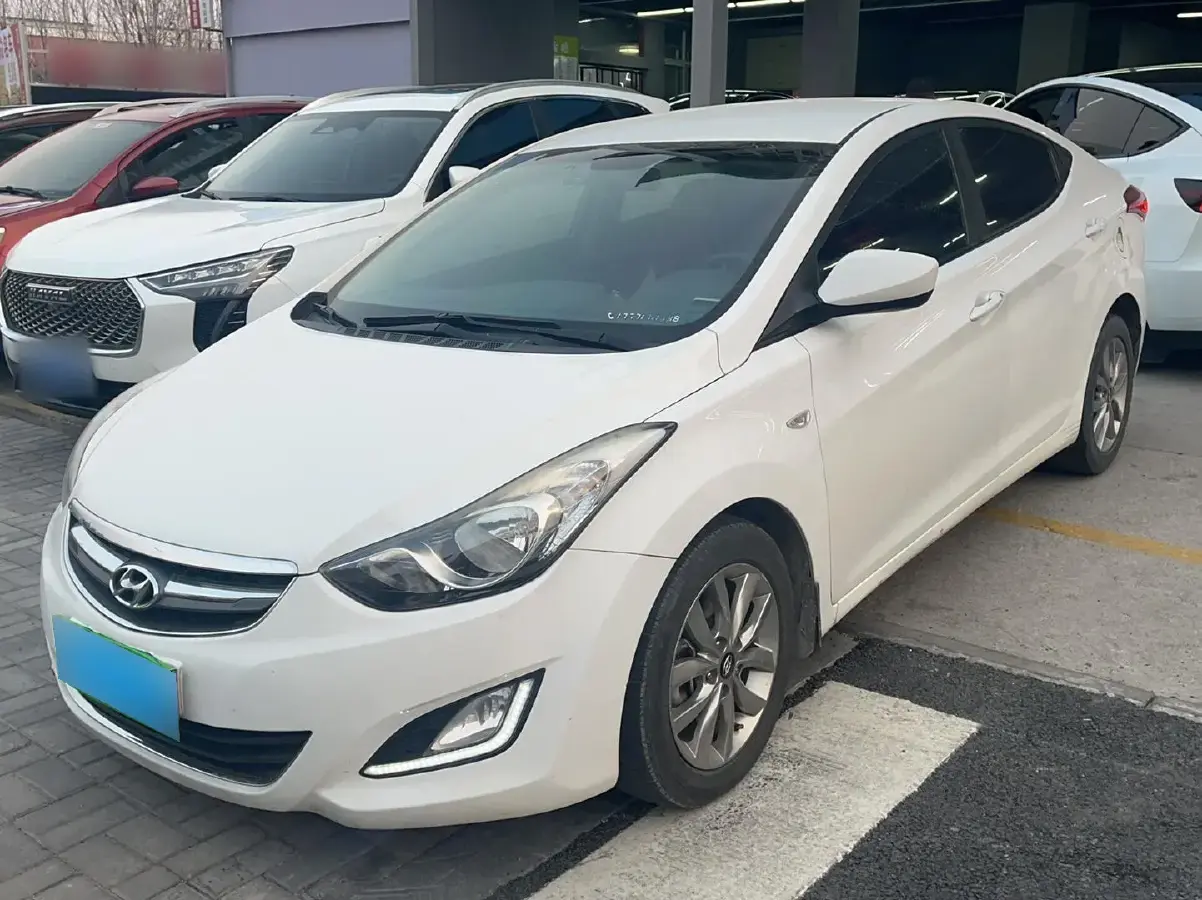 2015 Hyundai Elantra 1.6L 128HP L4 6AT