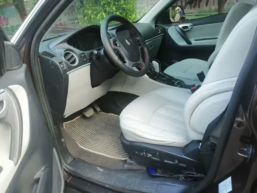 2014 Luxgen Grand7 SUV 2.2T 188HP L4 5AT,autocango,china used car exporter,china ev exporter,chinese used car exporter,chinese used ev exporter