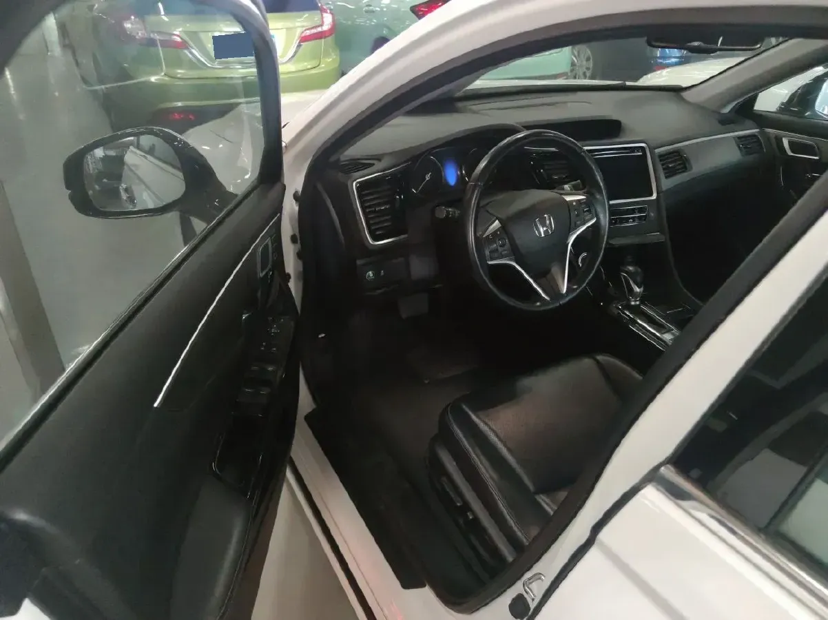 2015 Honda Spirior 2.0L 155HP L4 CVT,autocango,china used car exporter,china ev exporter,chinese used car exporter,chinese used ev exporter