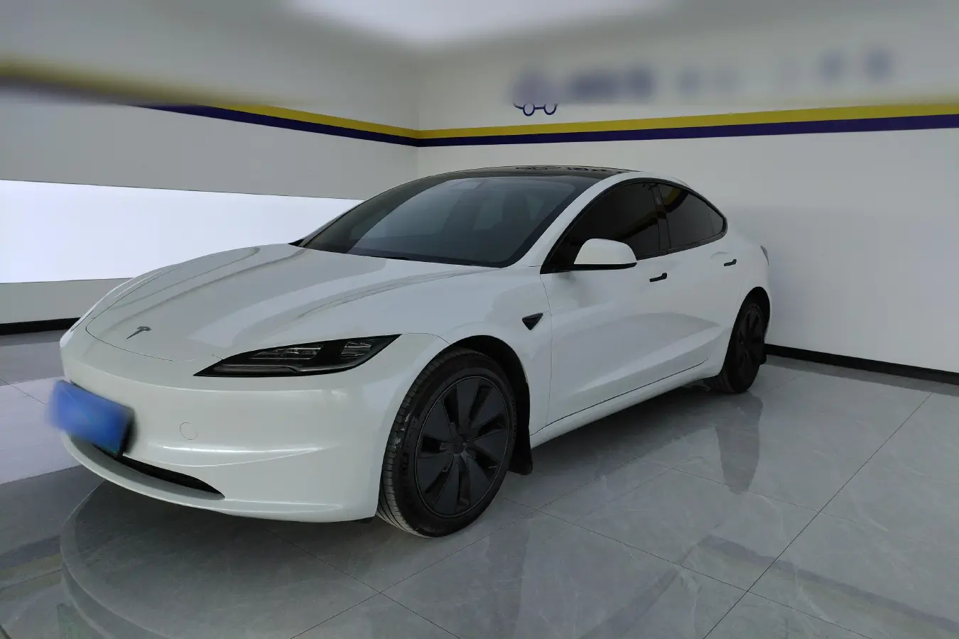 2023 Tesla Model 3 BEV 60KWH