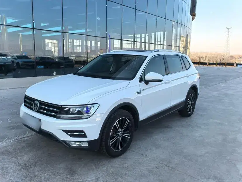 2019 Volkswagen Tiguan L 2.0T 186HP L4 7DCT