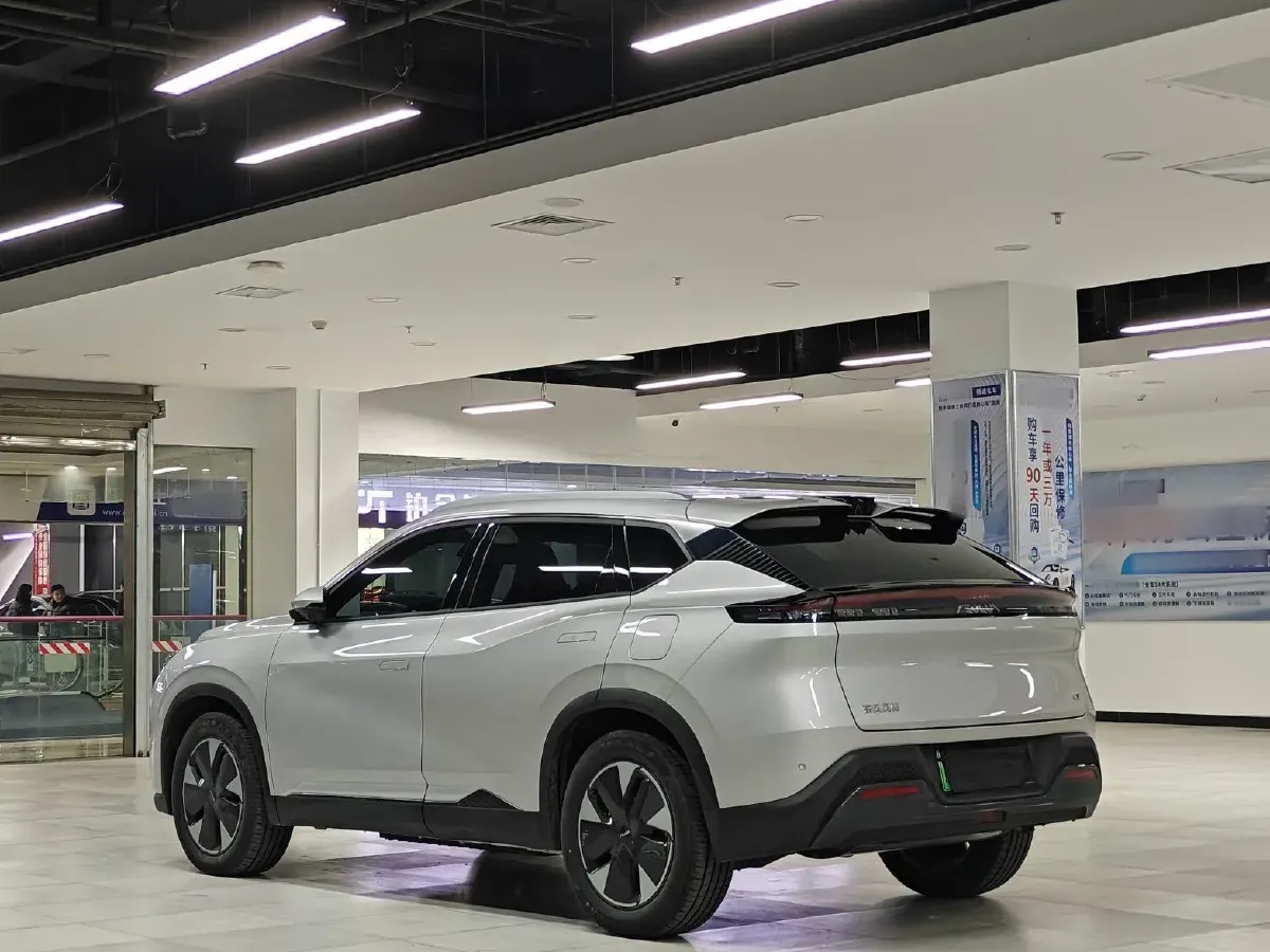 2024 DongFeng Aeolus L7 1.5T 154HP L4 4DHT PHEV 30.3KWH,autocango,china used car exporter,china ev exporter,chinese used car exporter,chinese used ev exporter