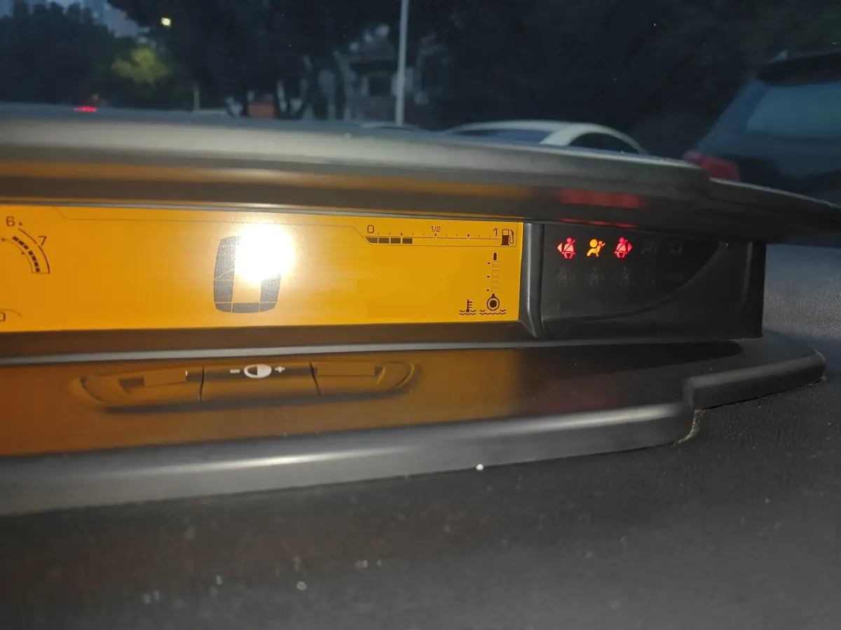 2012 Citroen C-Quatre 1.6L 106HP L4 4AT,autocango,china used car exporter,china ev exporter,chinese used car exporter,chinese used ev exporter