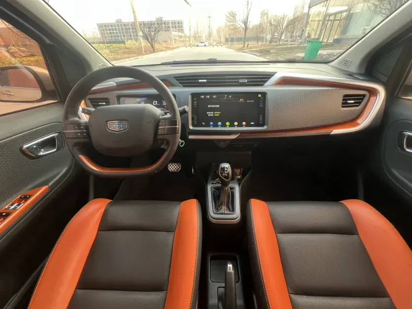 2017 Geely Vision X1 1.3L 88HP L4 4AT,autocango,china used car exporter,china ev exporter,chinese used car exporter,chinese used ev exporter