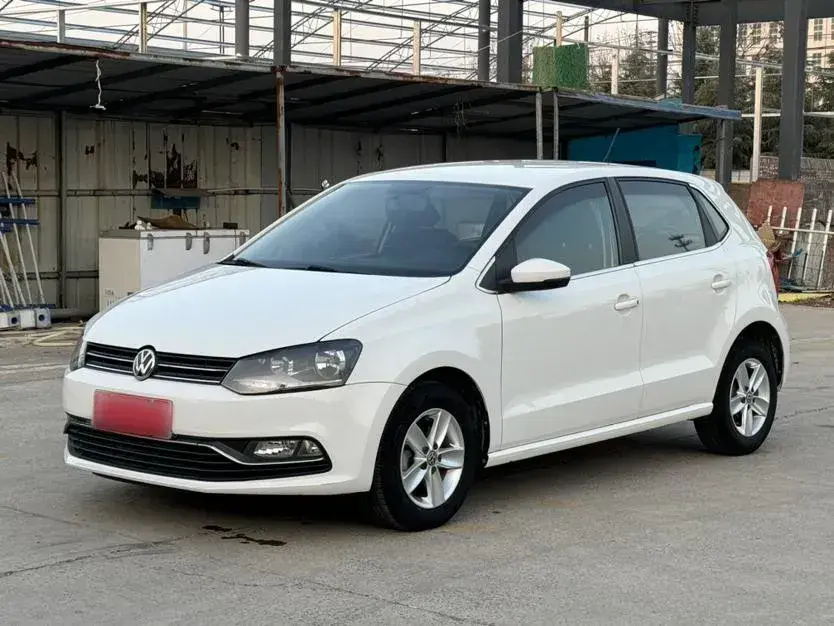 2016 Volkswagen Polo 1.4L 90HP L4 5MT