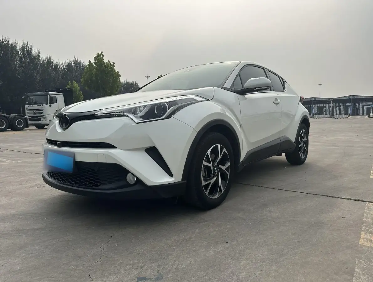 2018 Toyota C-HR 2.0L 171HP L4 CVT