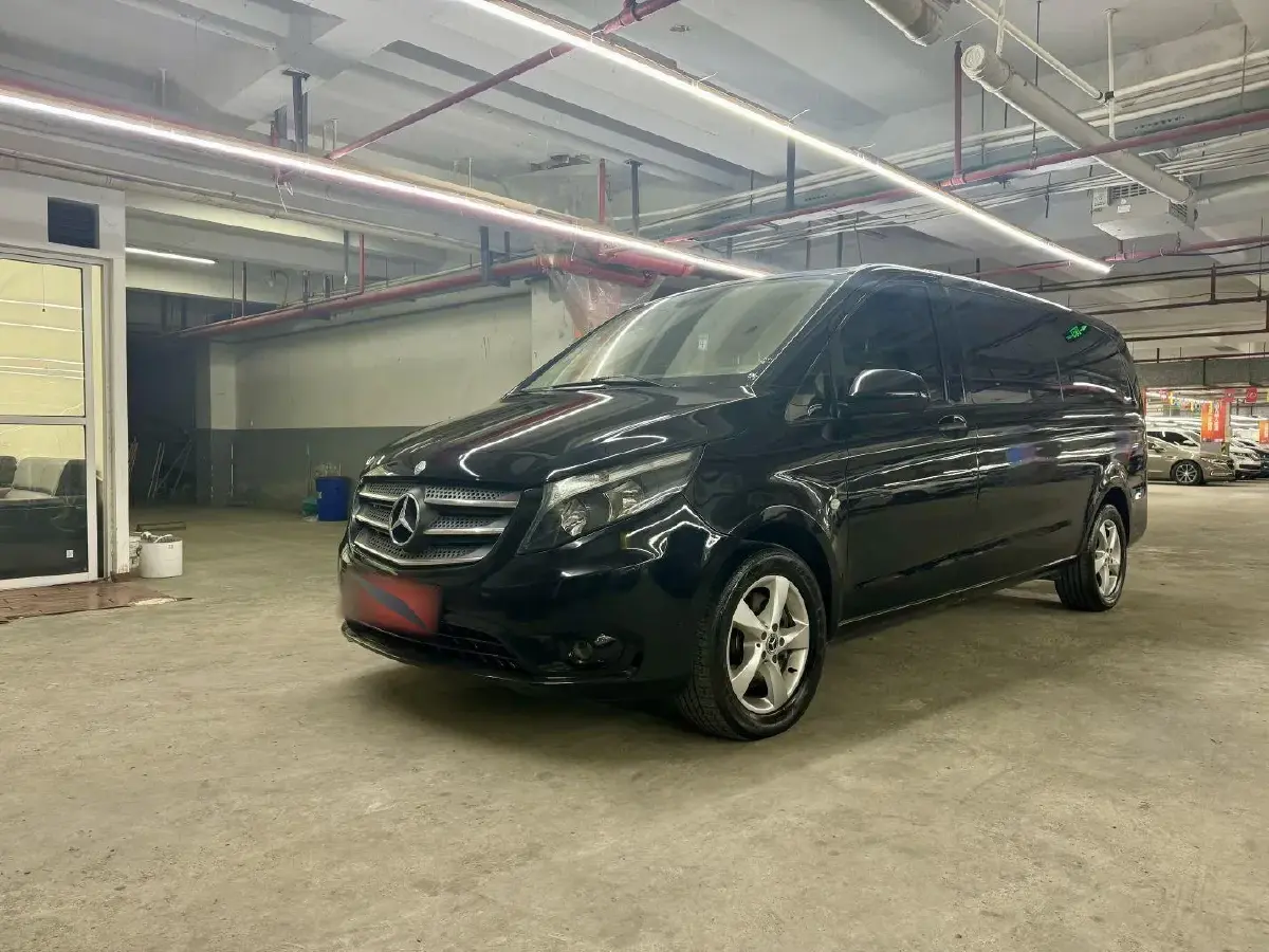 2016 Mercedes-Benz Vito 2.0T 211HP L4 7AT