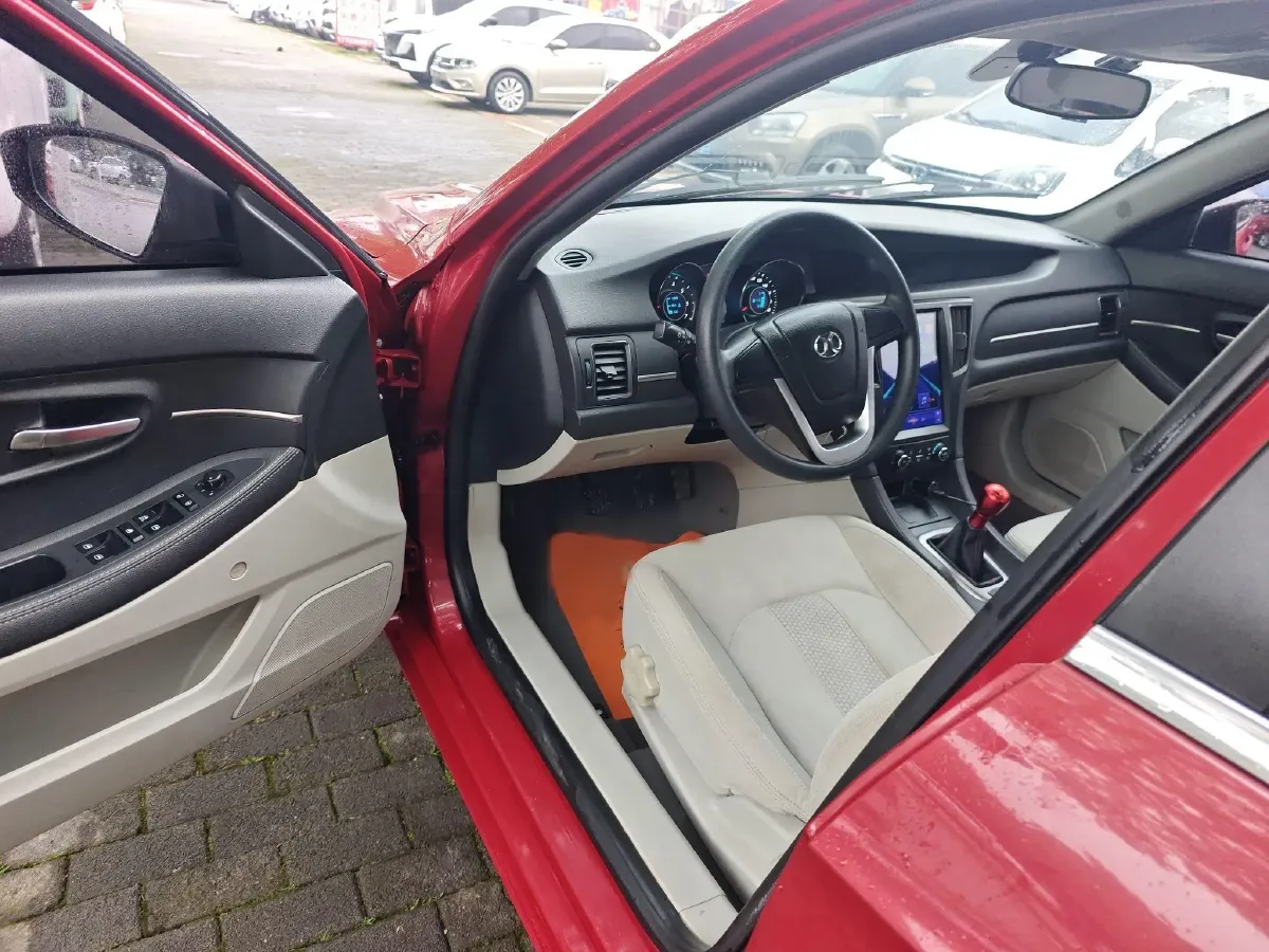 2014 BeiJing Auto Senova D50 1.5L 113HP L4 5MT,autocango,china used car exporter,china ev exporter,chinese used car exporter,chinese used ev exporter