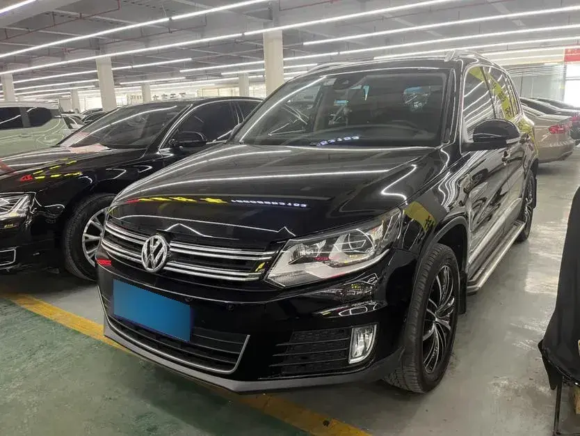 2015 Volkswagen Tiguan 2.0T 200HP L4 6AT