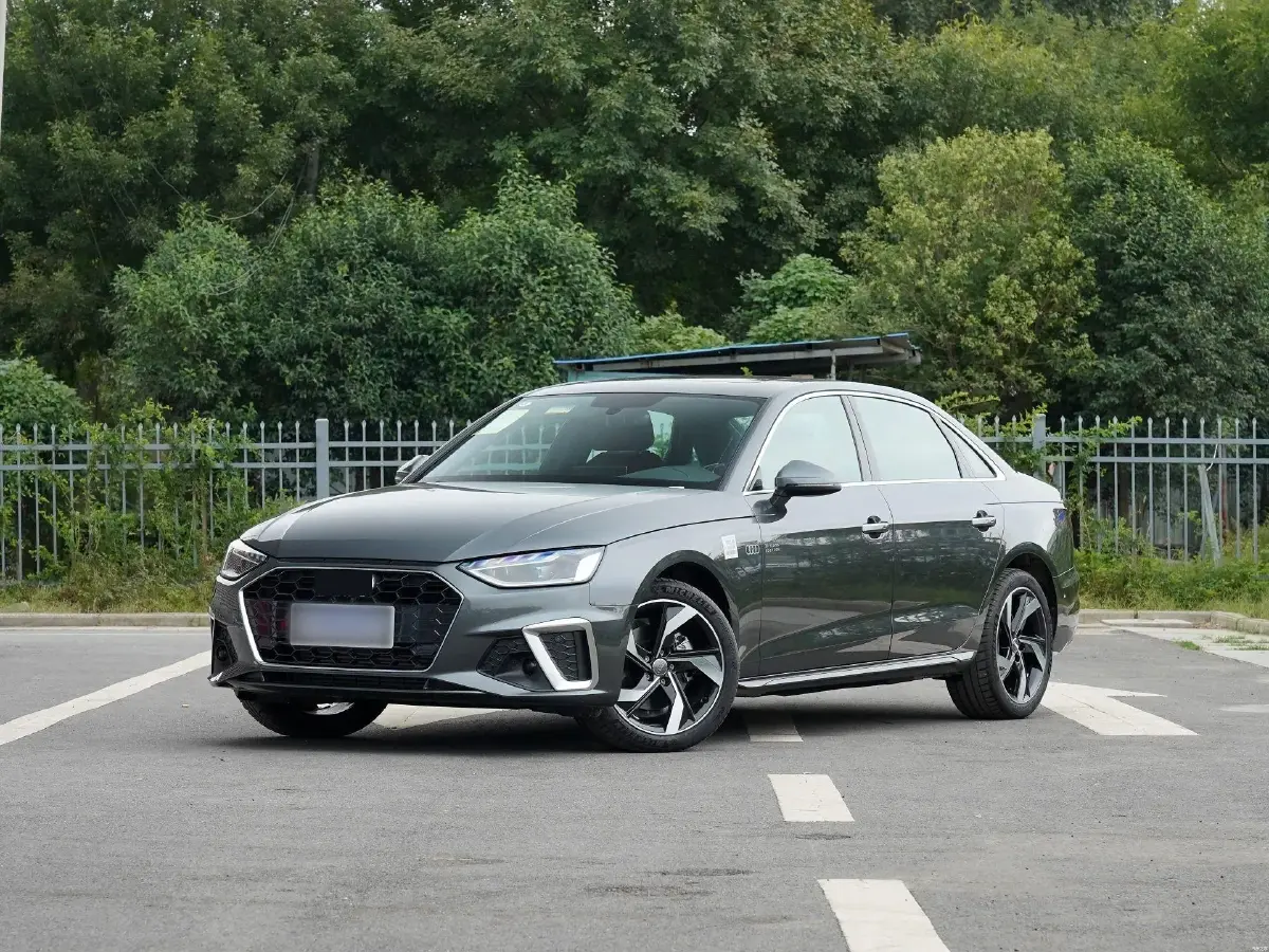 2021 Audi A4L 2.0T 190HP L4 7DCT