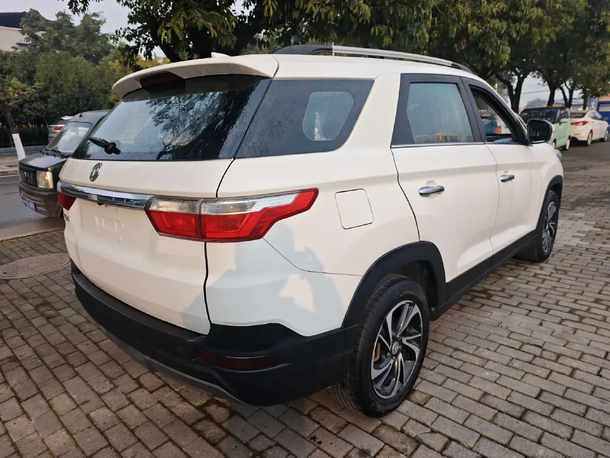 2018 DongFeng Fengon Fengon S560 1.8L 139HP L4 CVT,autocango,china used car exporter,china ev exporter,chinese used car exporter,chinese used ev exporter