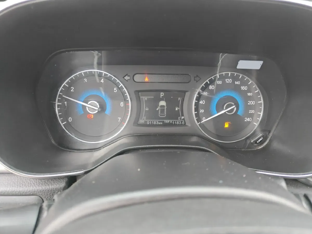 2018 DongFeng Fengon Fengon 580 1.5T 150HP L4 CVT,autocango,china used car exporter,china ev exporter,chinese used car exporter,chinese used ev exporter