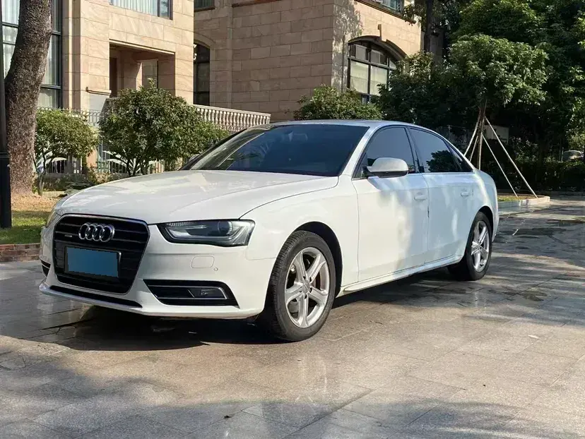 2015 Audi A4L 2.0T 224HP L4 7DCT