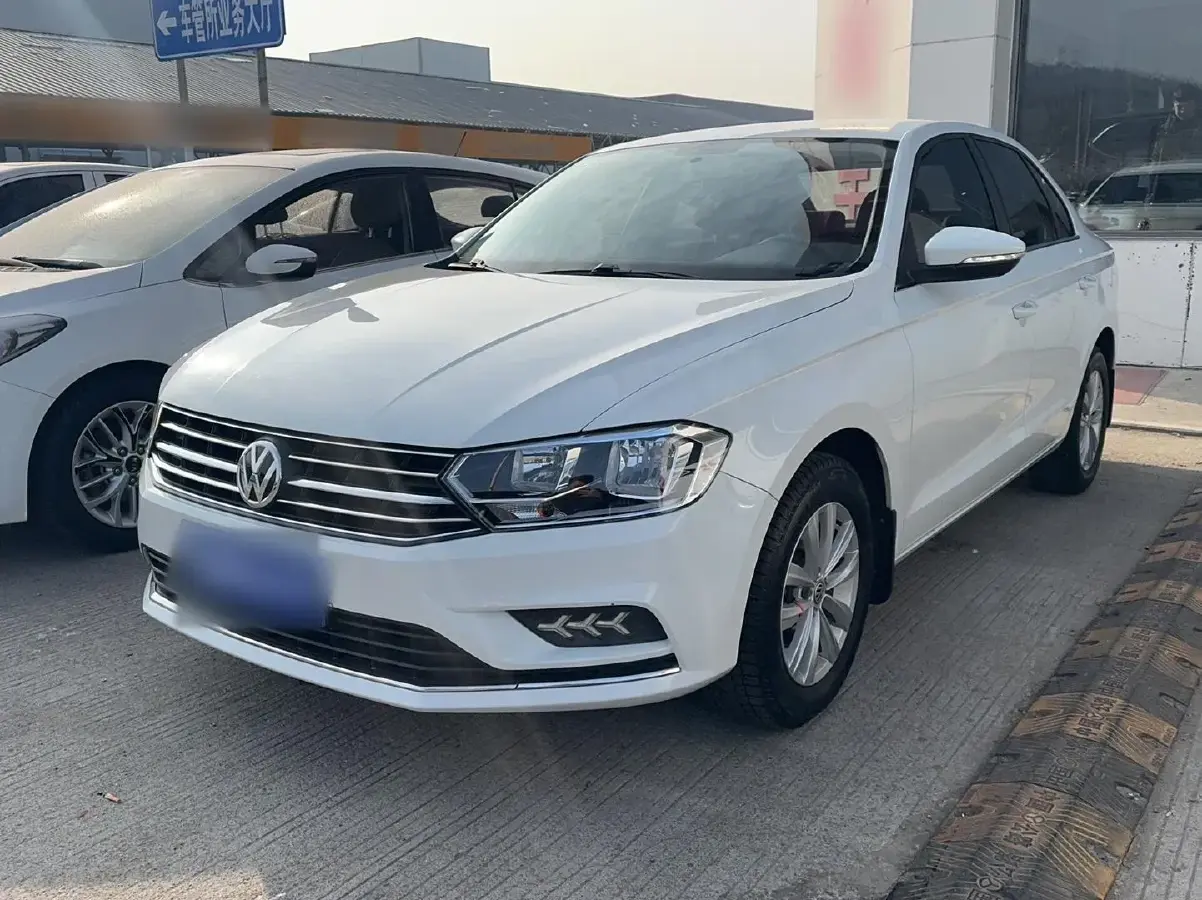 2018 Volkswagen Bora 1.5L 110HP L4 5MT