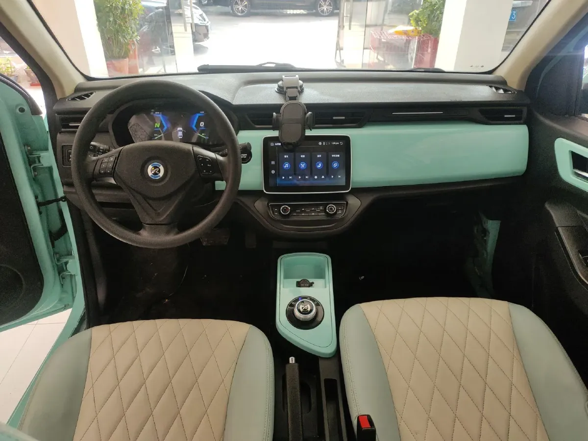 2022 HuaChenXinRi i03 BEV 31.45KWH,autocango,china used car exporter,china ev exporter,chinese used car exporter,chinese used ev exporter