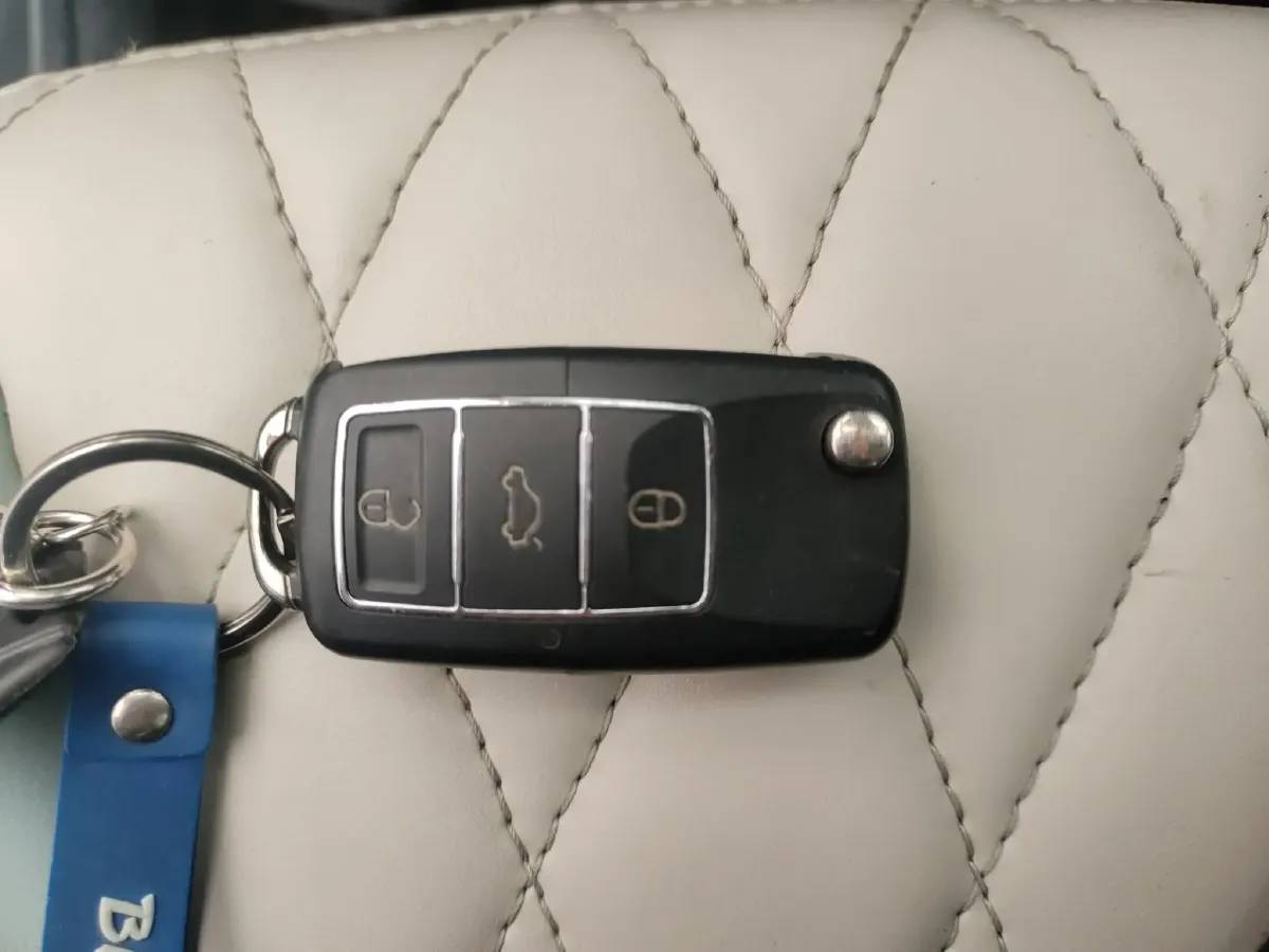 2022 HuaChenXinRi i03 BEV 31.45KWH,autocango,china used car exporter,china ev exporter,chinese used car exporter,chinese used ev exporter