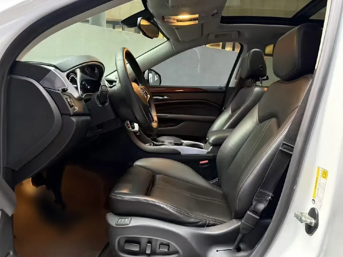 2014 Cadillac SRX 3.0L 271HP V6 6AT,autocango,china used car exporter,china ev exporter,chinese used car exporter,chinese used ev exporter