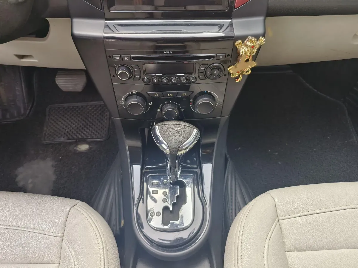 2014 Citroen C-Quatre 1.6L 117HP L4 4AT,autocango,china used car exporter,china ev exporter,chinese used car exporter,chinese used ev exporter