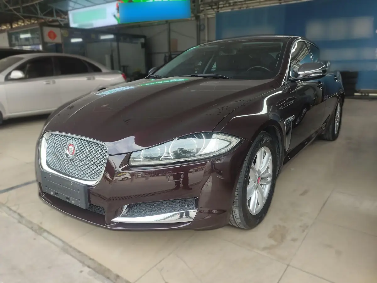 2014 Jaguar XF 2.0T 240HP L4 8AT