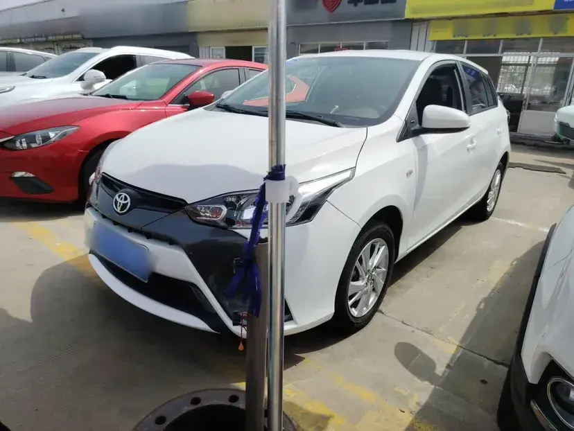 2019 Toyota Yaris L 1.5L 110HP L4 CVT
