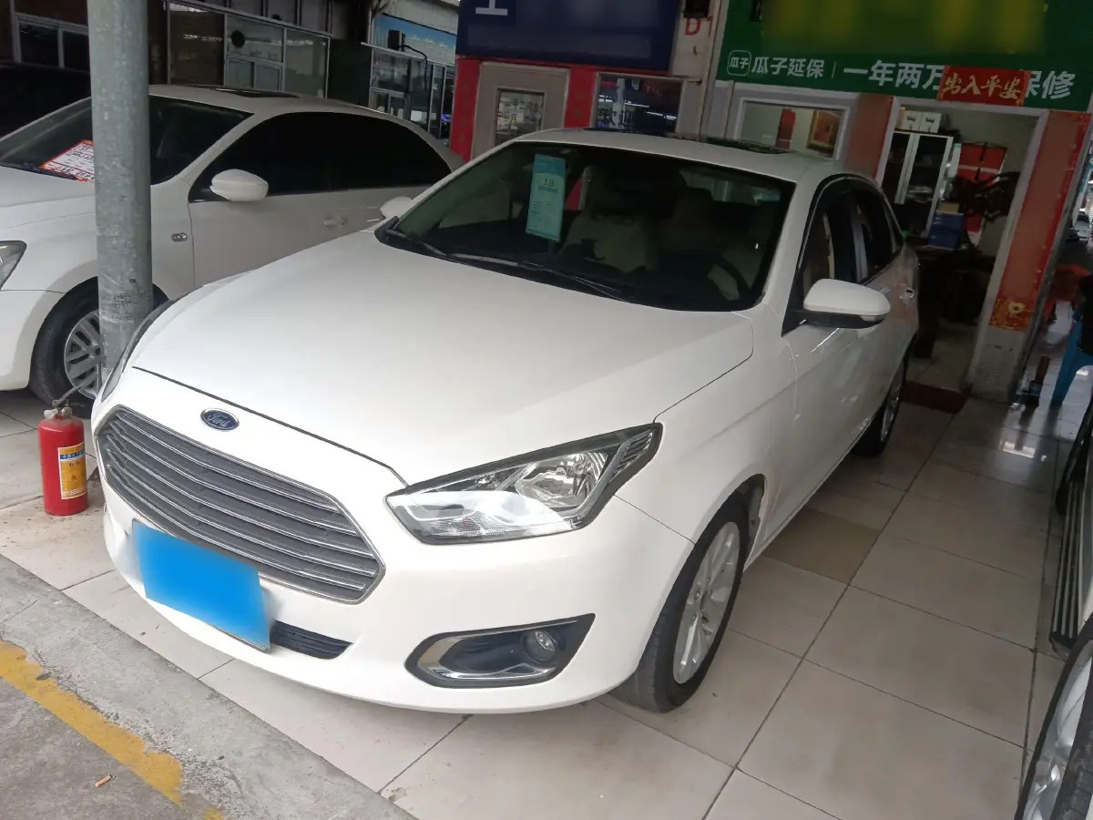 2015 Ford Escort 1.5L 113HP L4 6AT