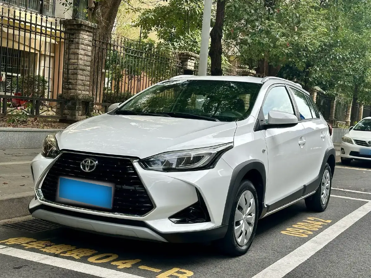 2020 Toyota Yaris L 1.5L 110HP L4 CVT