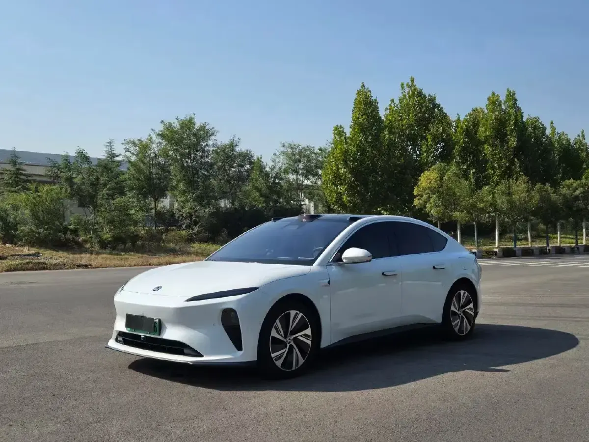 2022 NIO ET5 BEV 75KWH