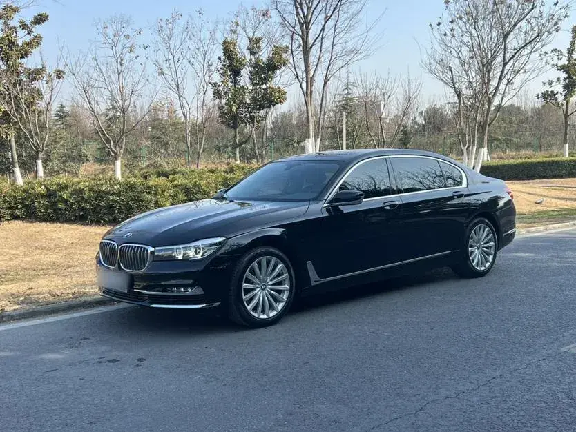 2018 BMW 7 Series 2.0T 258HP L4 8AT