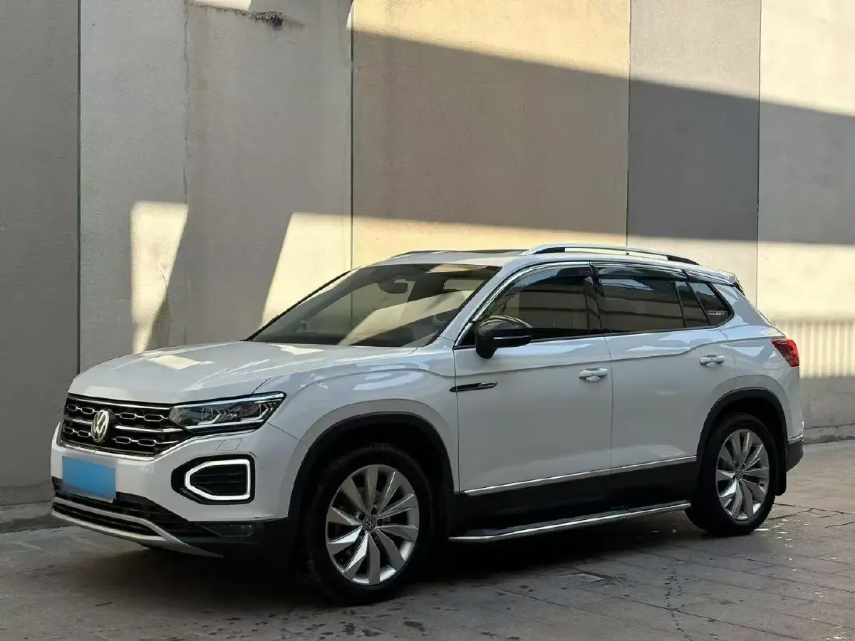 2019 Volkswagen Tayron 2.0T 220HP L4 7DCT
