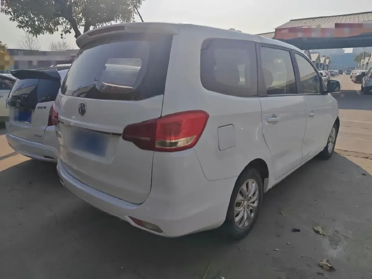 2017 DongFeng Forthing S500 1.5L 120HP L4 5MT,autocango,china used car exporter,china ev exporter,chinese used car exporter,chinese used ev exporter
