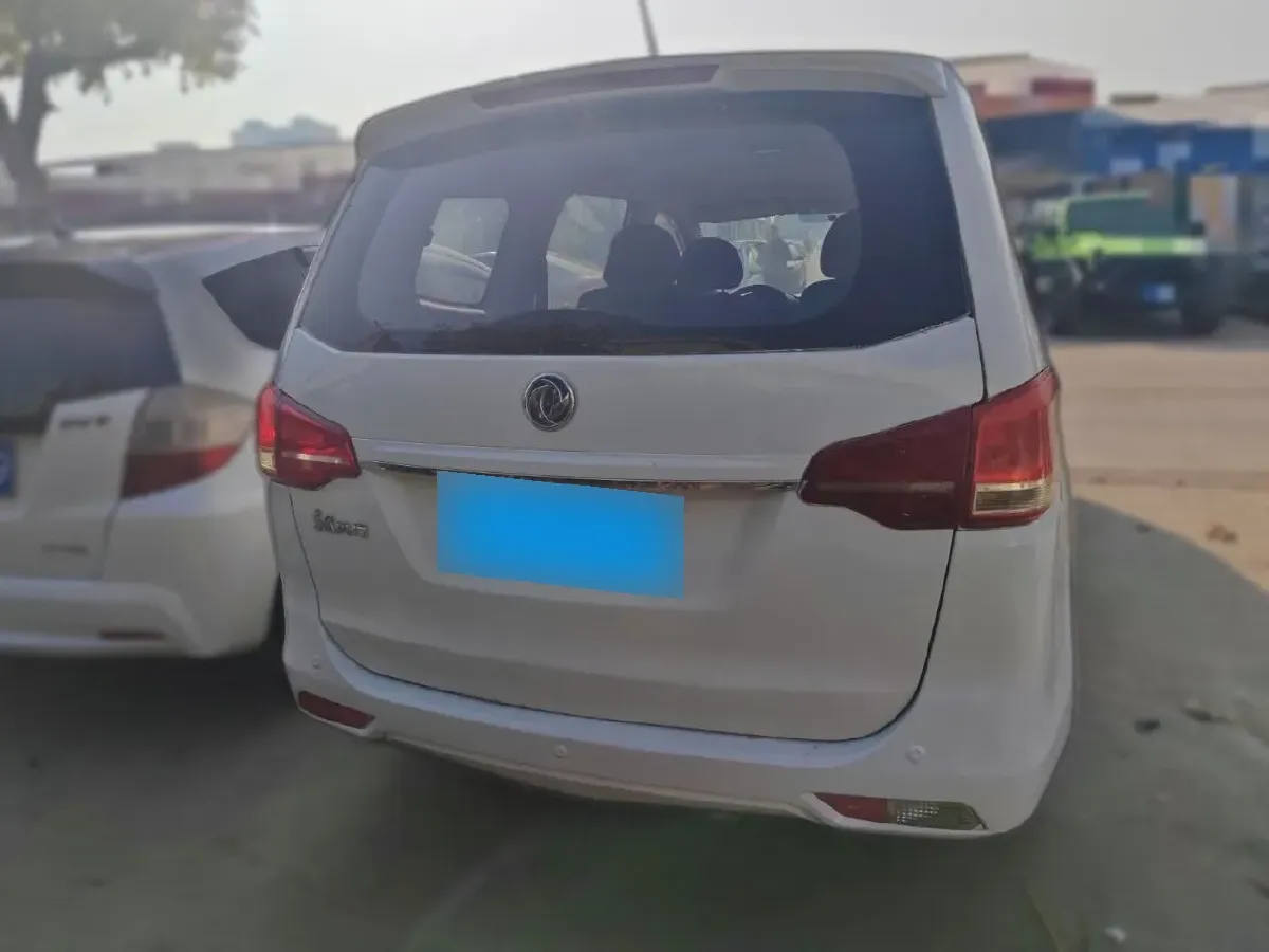 2017 DongFeng Forthing S500 1.5L 120HP L4 5MT,autocango,china used car exporter,china ev exporter,chinese used car exporter,chinese used ev exporter