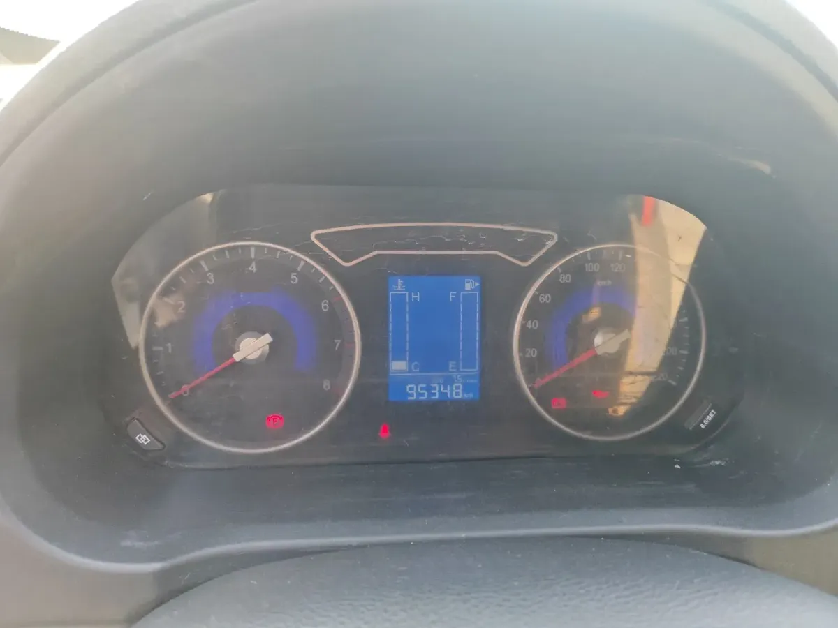 2017 DongFeng Forthing S500 1.5L 120HP L4 5MT,autocango,china used car exporter,china ev exporter,chinese used car exporter,chinese used ev exporter