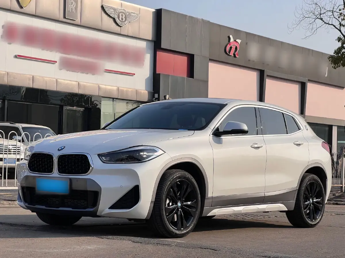 2023 BMW X2 2.0T 178HP L4 7DCT
