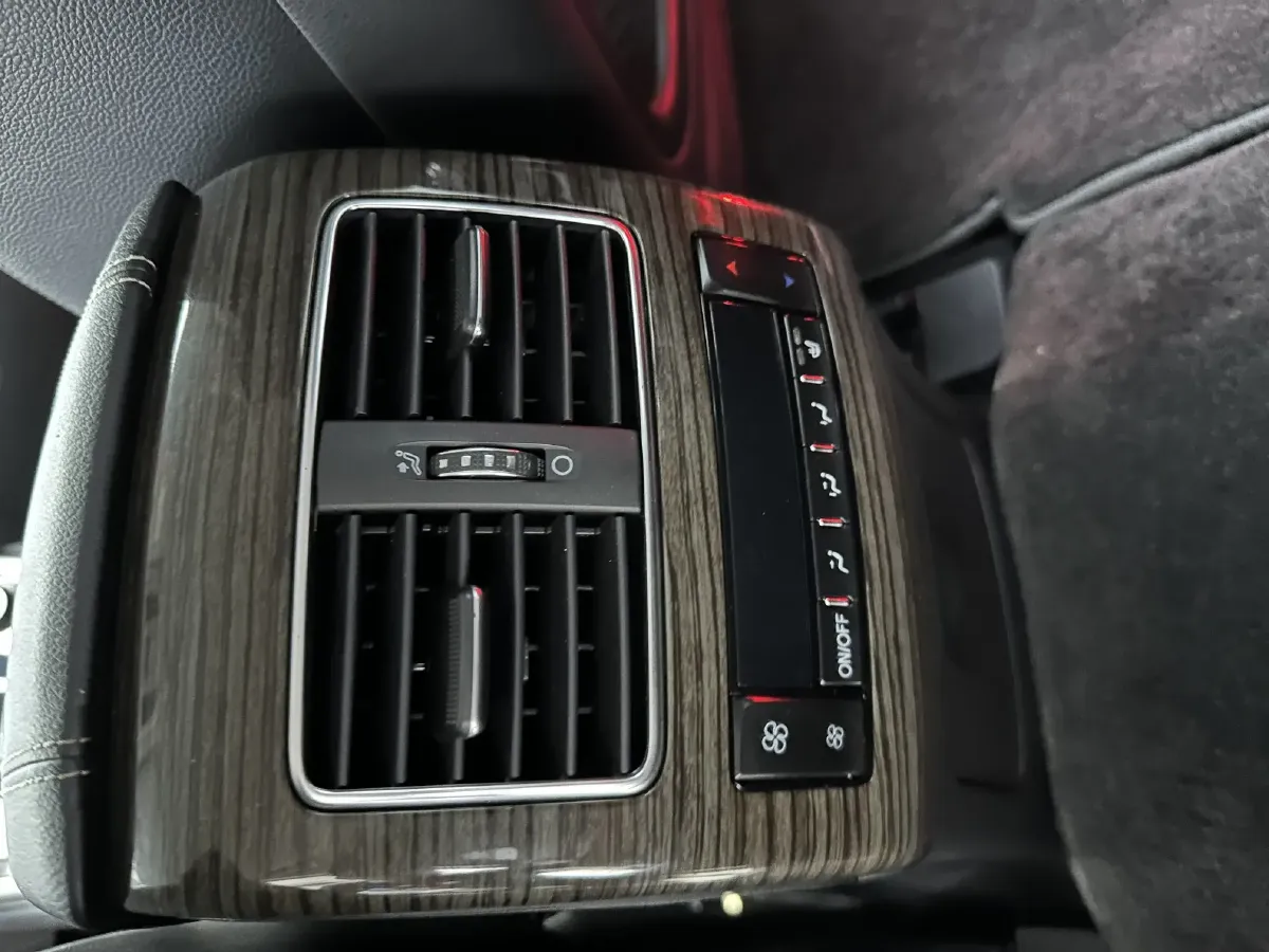 2015 Haval H8 2.0T 218HP L4 6AT,autocango,china used car exporter,china ev exporter,chinese used car exporter,chinese used ev exporter