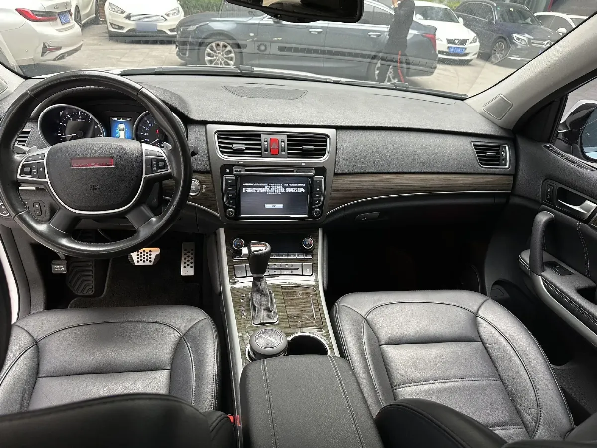 2015 Haval H8 2.0T 218HP L4 6AT,autocango,china used car exporter,china ev exporter,chinese used car exporter,chinese used ev exporter