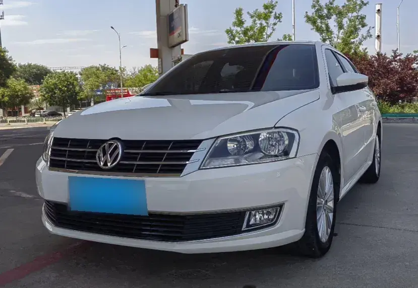 2013 Volkswagen Gran Lavida 1.4T 131HP L4 7DCT