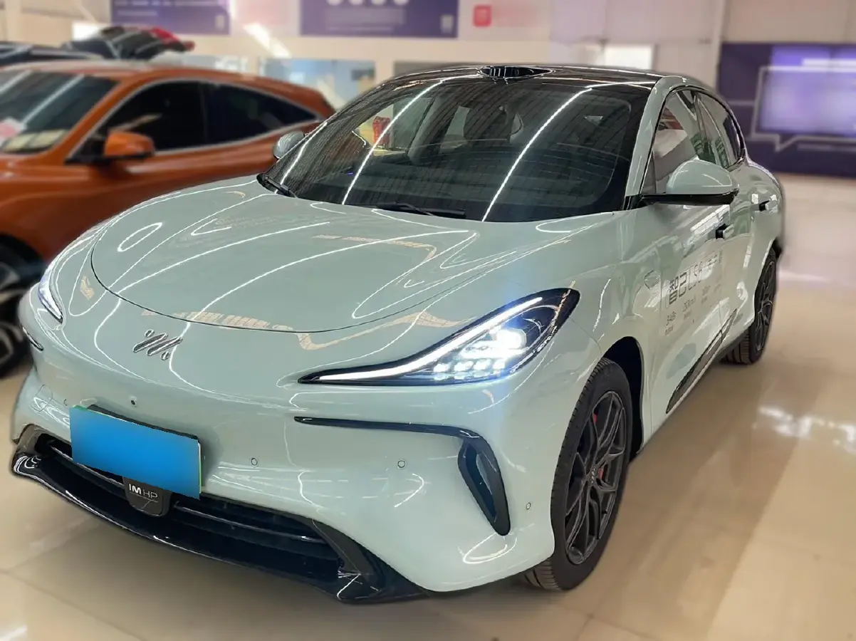 2023 IM LS6 BEV 100KWH