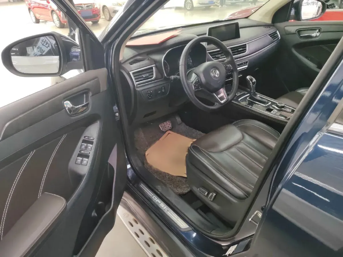 2017 DongFeng Fengon Fengon 580 1.5T 150HP L4 CVT,autocango,china used car exporter,china ev exporter,chinese used car exporter,chinese used ev exporter