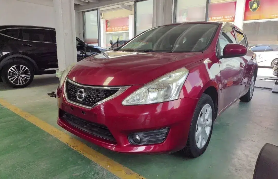 2011 Nissan Tiida 1.6L 126HP L4 CVT