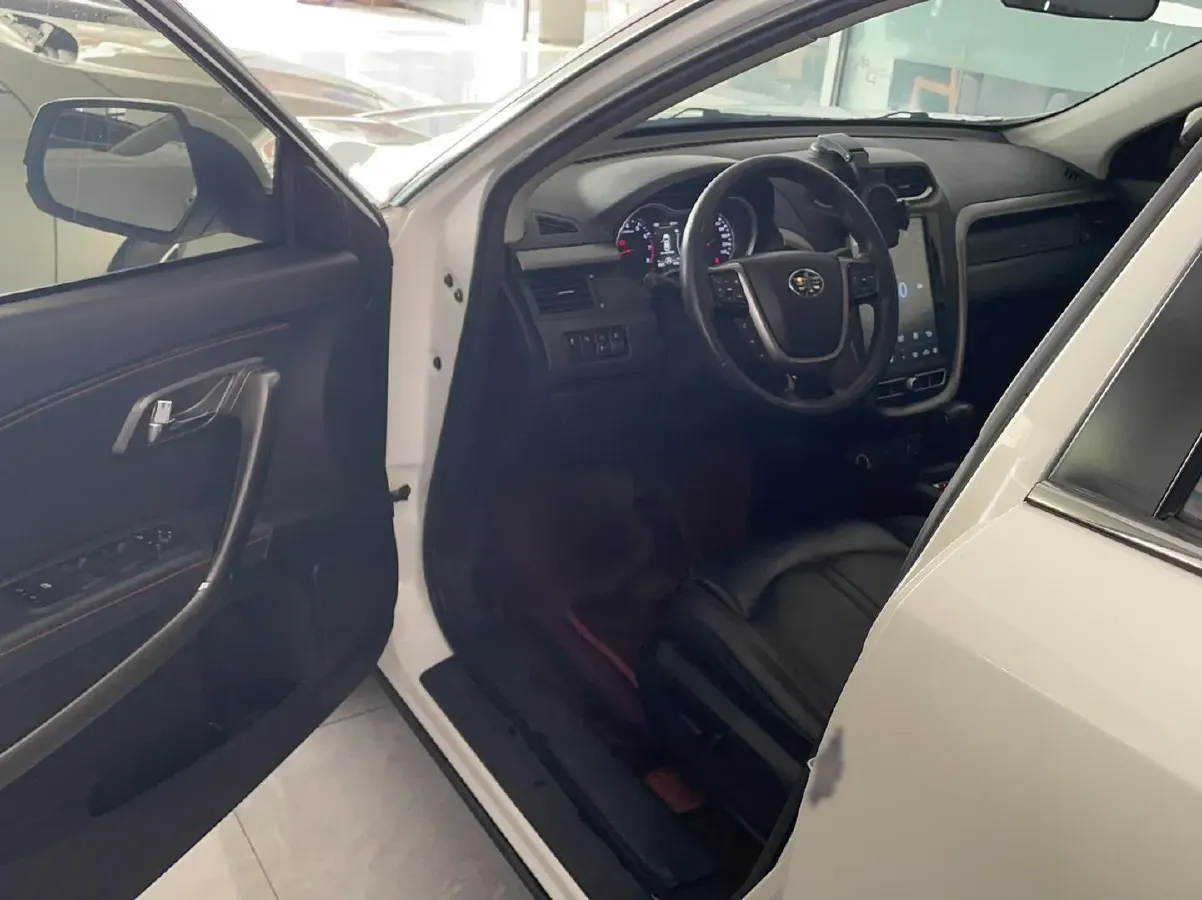 2018 Bestune X80 1.8T 186HP L4 6AT,autocango,china used car exporter,china ev exporter,chinese used car exporter,chinese used ev exporter