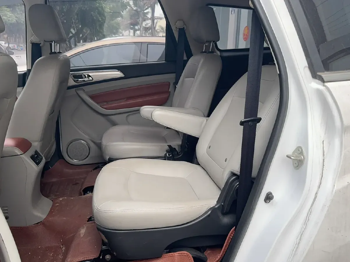 2016 BAIC Hyosow H3 1.5L 114HP L4 5MT,autocango,china used car exporter,china ev exporter,chinese used car exporter,chinese used ev exporter