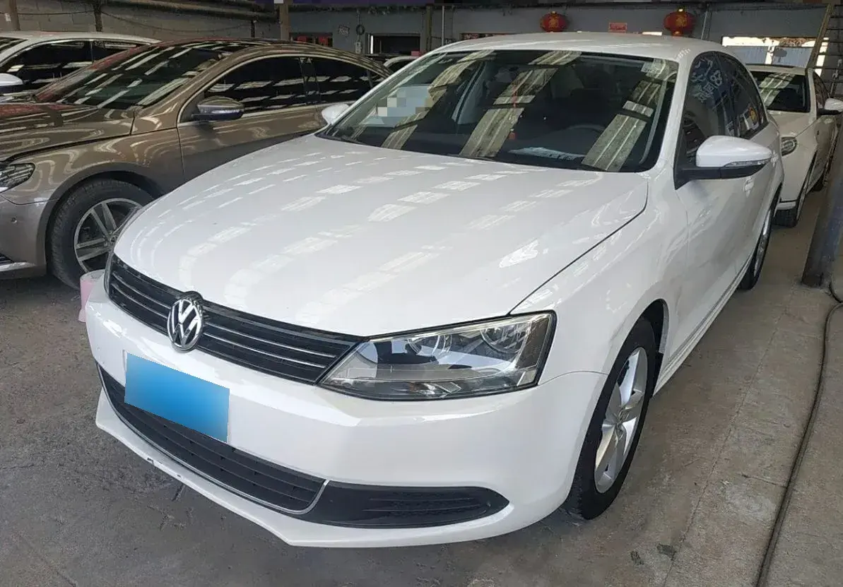 2012 Volkswagen Sagitar 1.4T 131HP L4 7DCT
