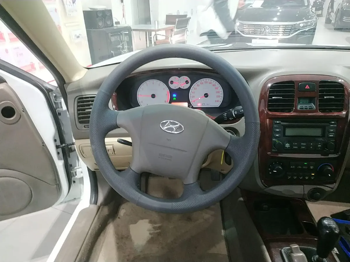 2009 Hyundai MoInca 1.8L 130HP L4 5MT,autocango,china used car exporter,china ev exporter,chinese used car exporter,chinese used ev exporter