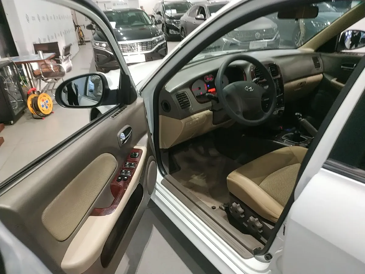 2009 Hyundai MoInca 1.8L 130HP L4 5MT,autocango,china used car exporter,china ev exporter,chinese used car exporter,chinese used ev exporter