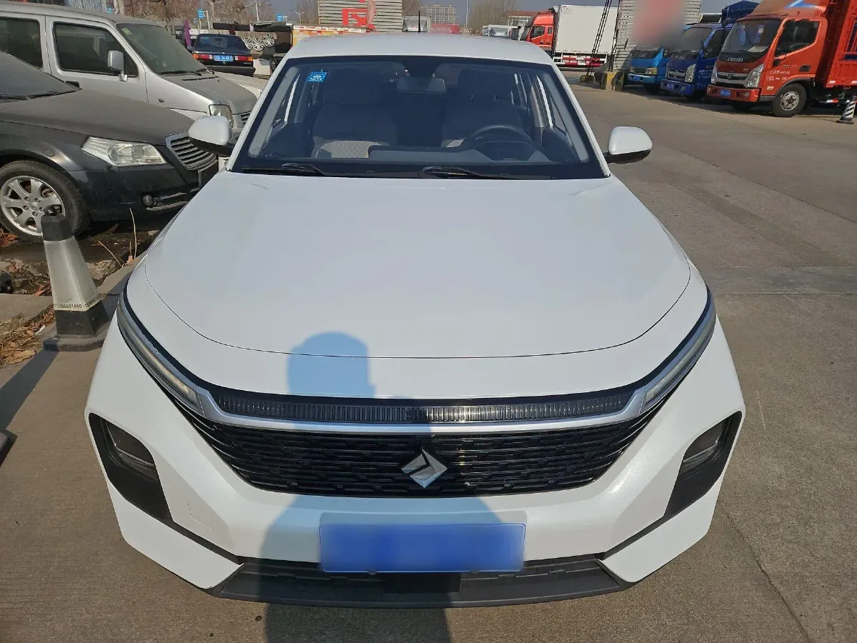 2020 BaoJun RC-5 1.5L 99HP L4 CVT,autocango,china used car exporter,china ev exporter,chinese used car exporter,chinese used ev exporter