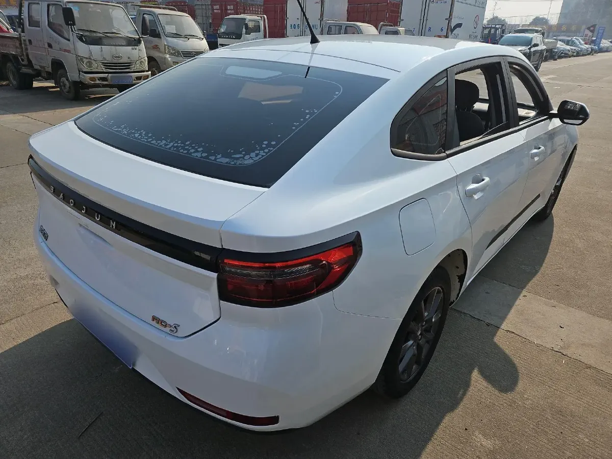 2020 BaoJun RC-5 1.5L 99HP L4 CVT,autocango,china used car exporter,china ev exporter,chinese used car exporter,chinese used ev exporter