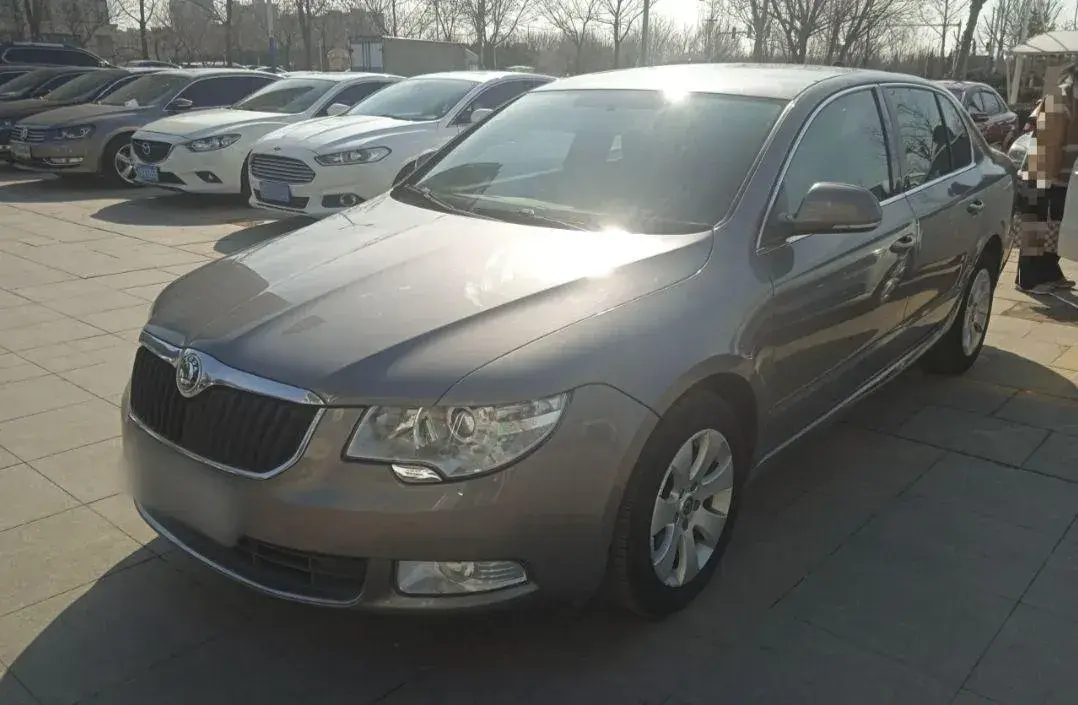 2012 Skoda Superb 1.4T 131HP L4 7DCT